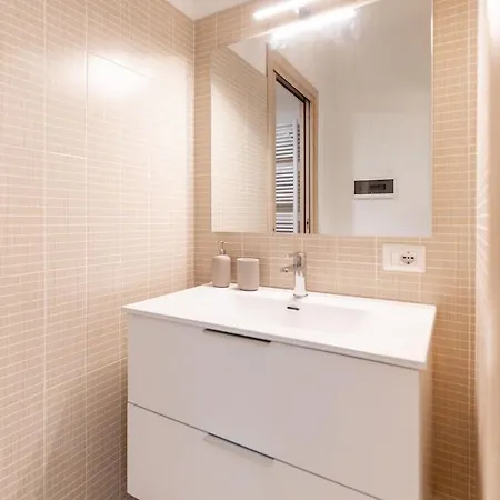 Grabbia 5 By Design
